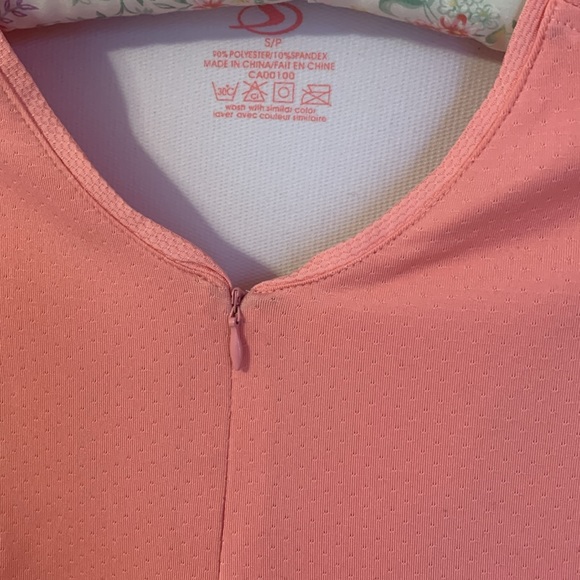 3/10$ Athletic t-shirt S - Picture 2 of 5